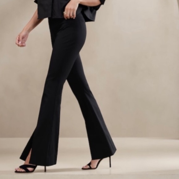 ✨NWT! Banana Republic Black Flare Sloan Pant  - Multiple Sizes 💛 - Picture 2 of 5